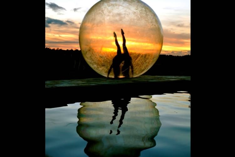 Sphere Bubble Performers